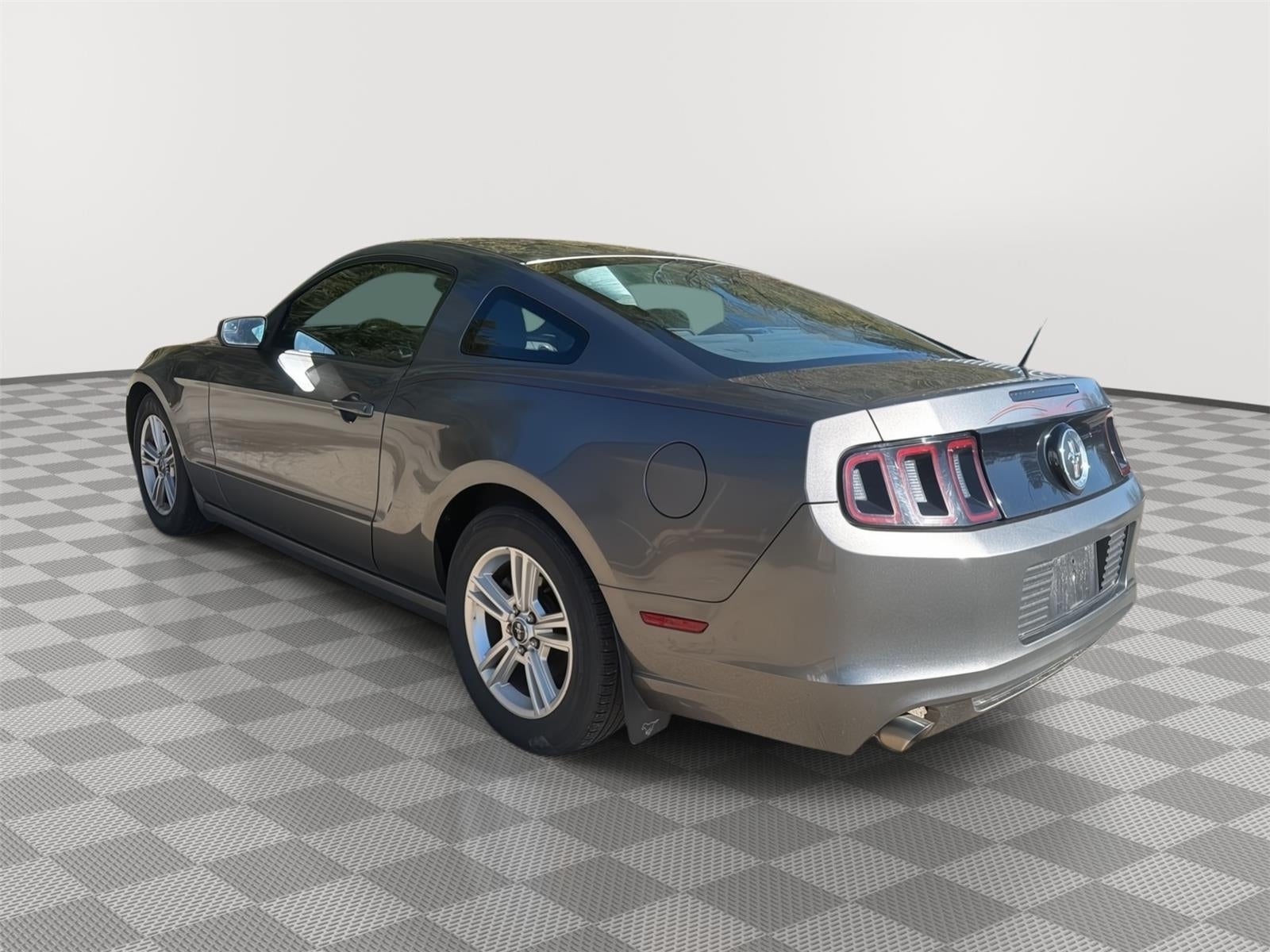 2014 Ford Mustang V6