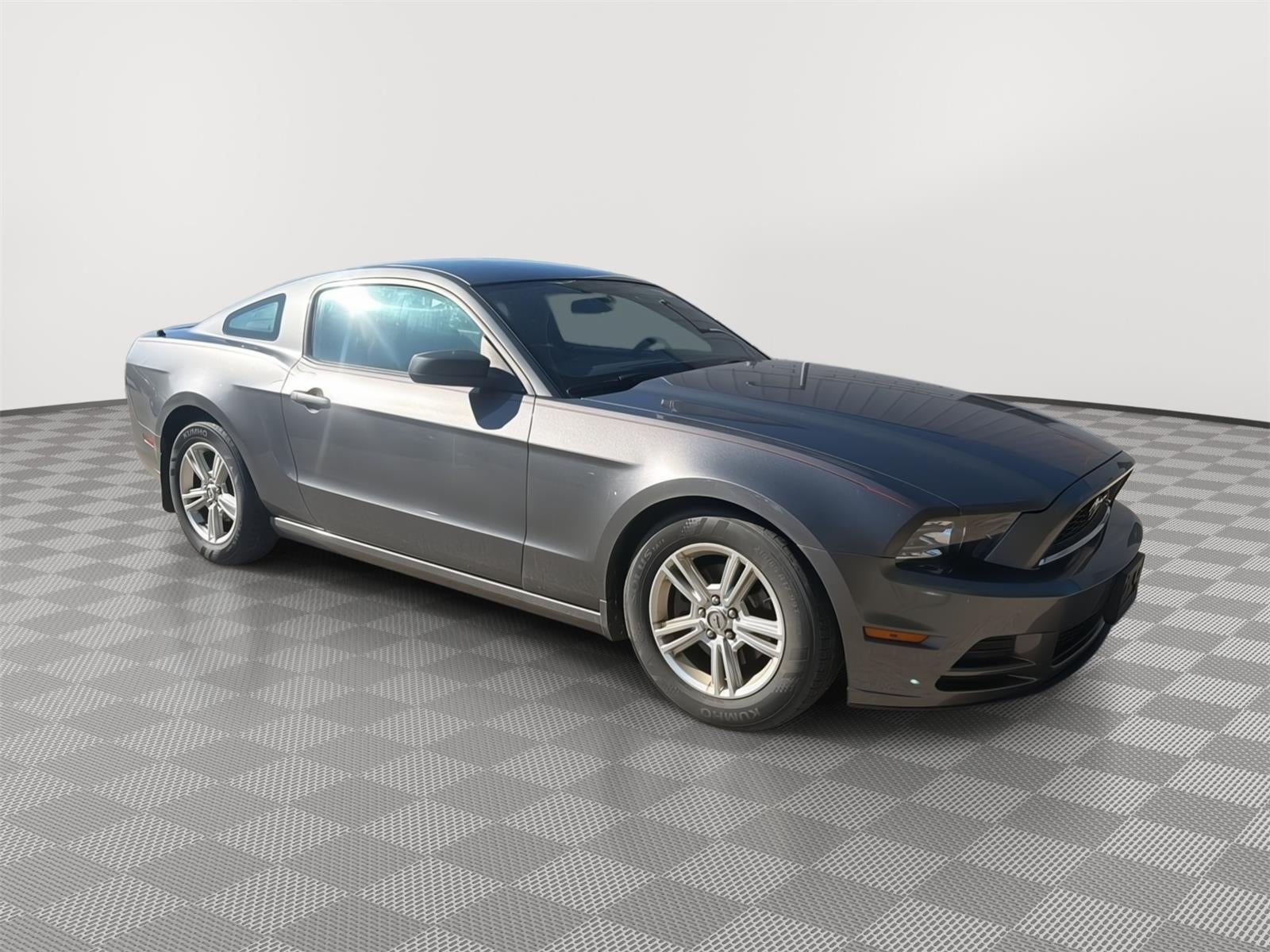 2014 Ford Mustang V6