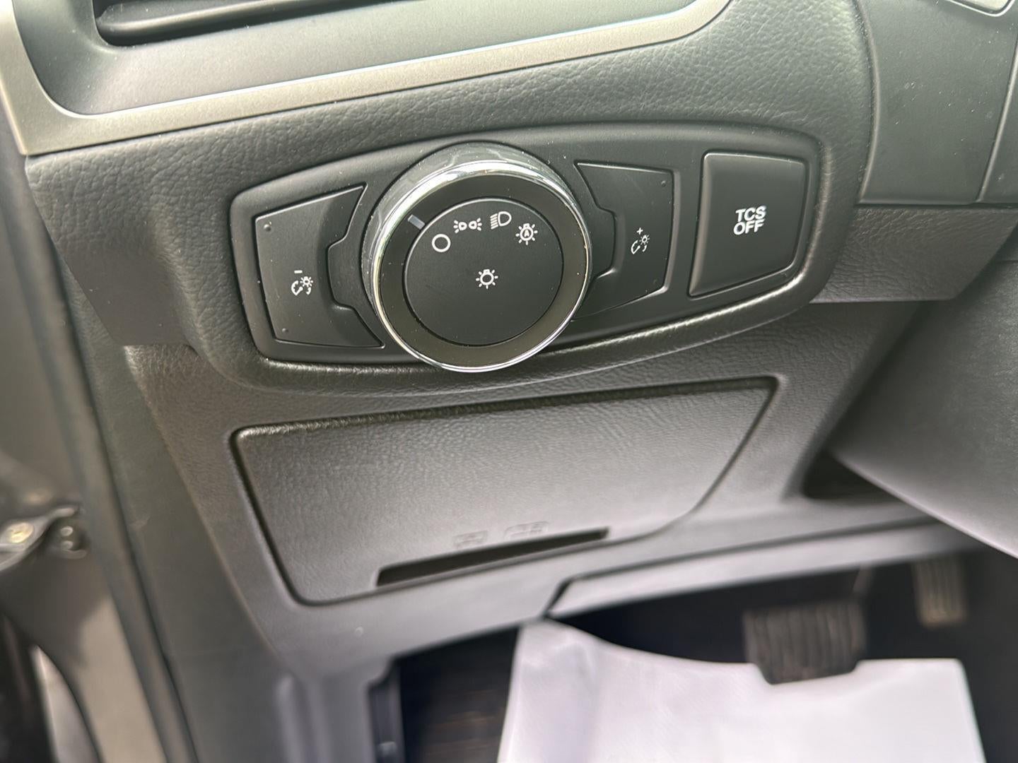 2021 Ford Edge SE