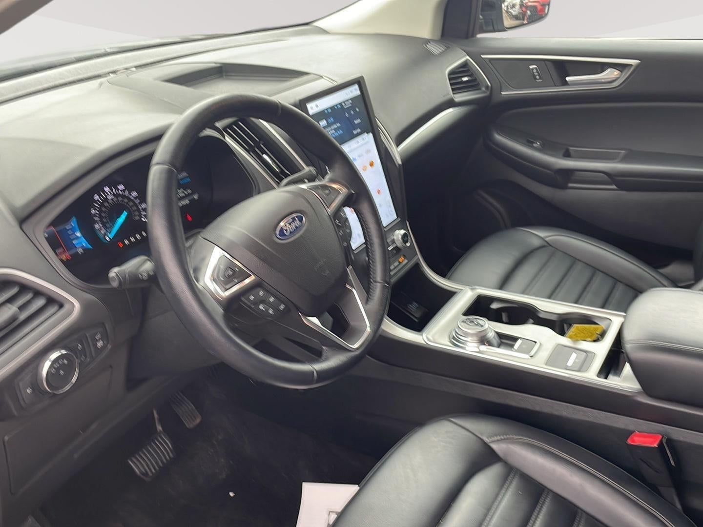 2022 Ford EDGE SEL Base