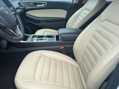 2022 Ford EDGE SEL Base