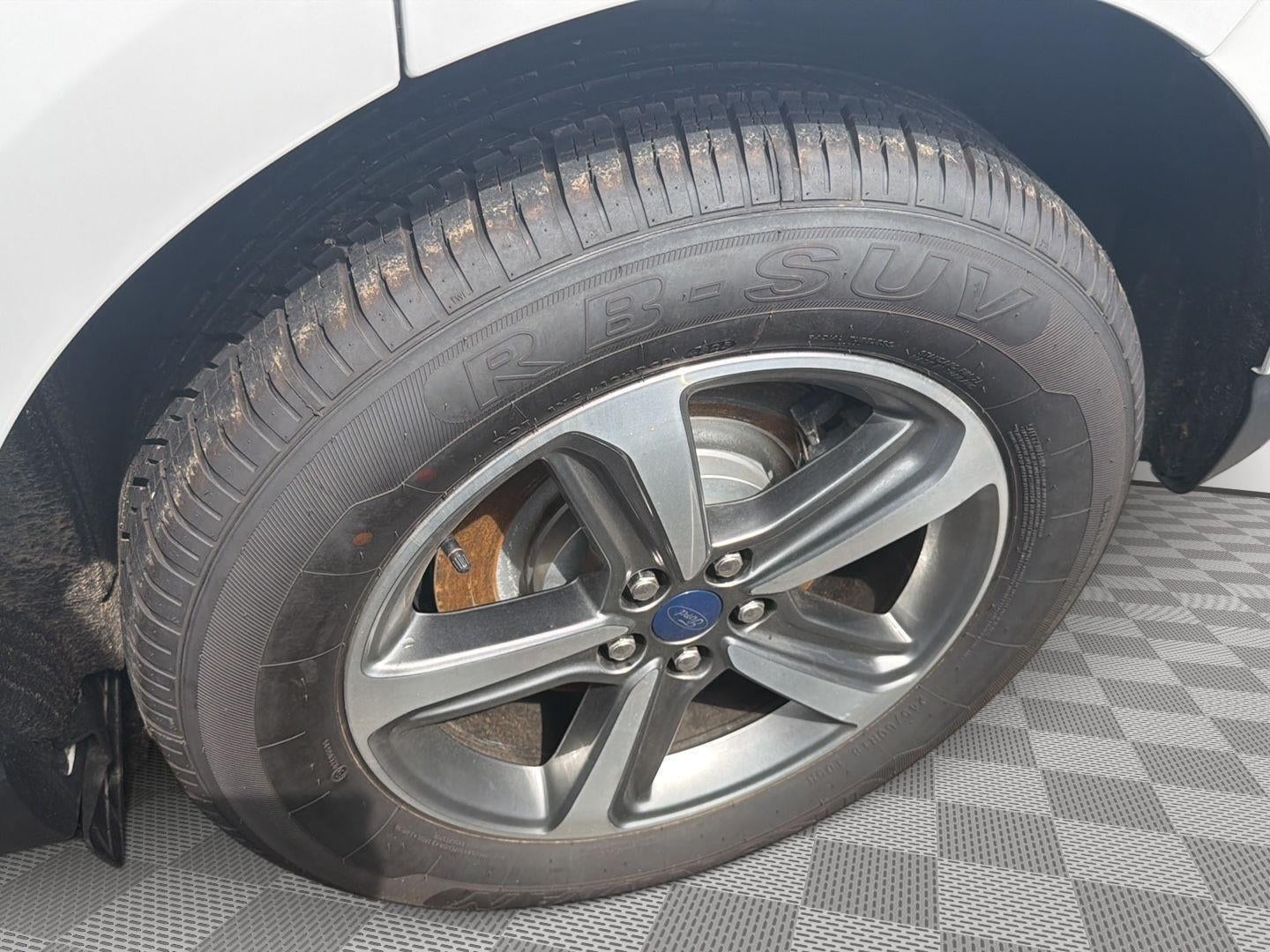 2022 Ford EDGE SEL Base