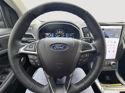 2023 Ford EDGE TITAN Base
