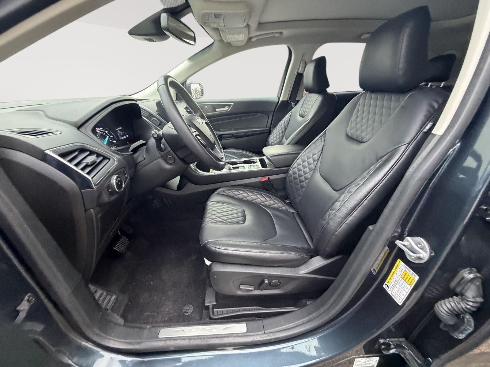 2023 Ford EDGE TITAN Base