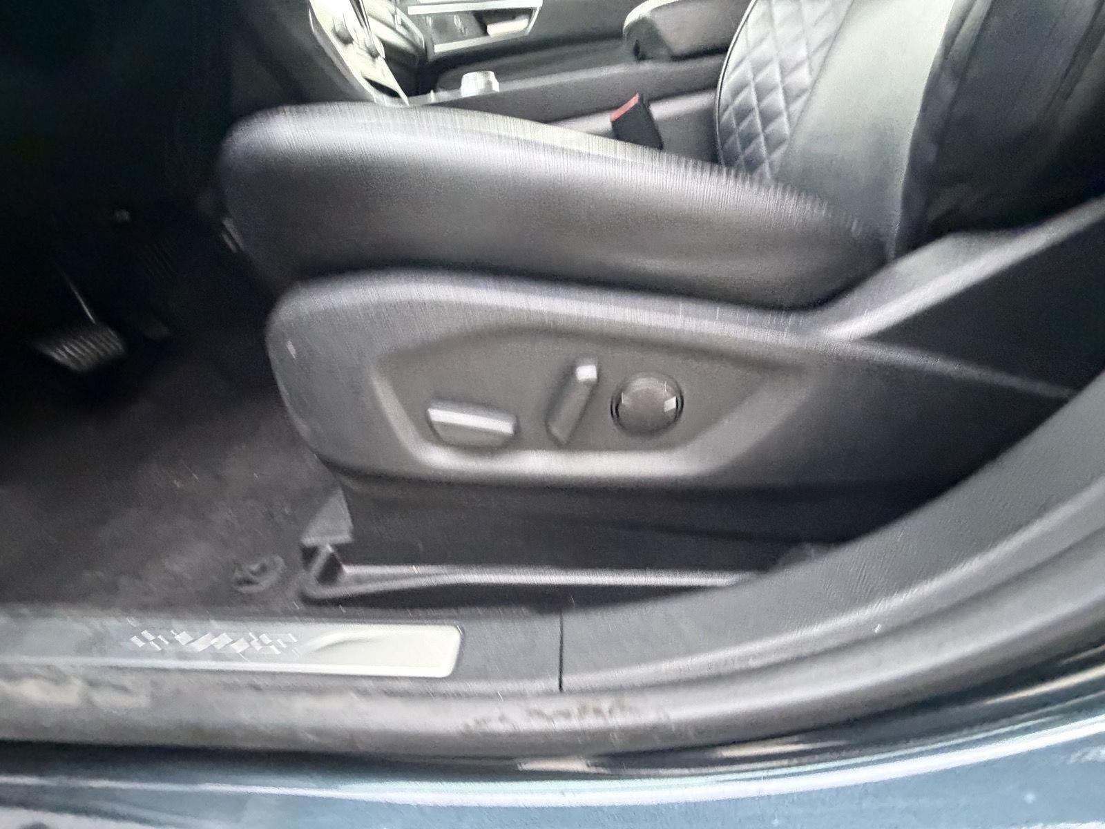 2023 Ford EDGE TITAN Base