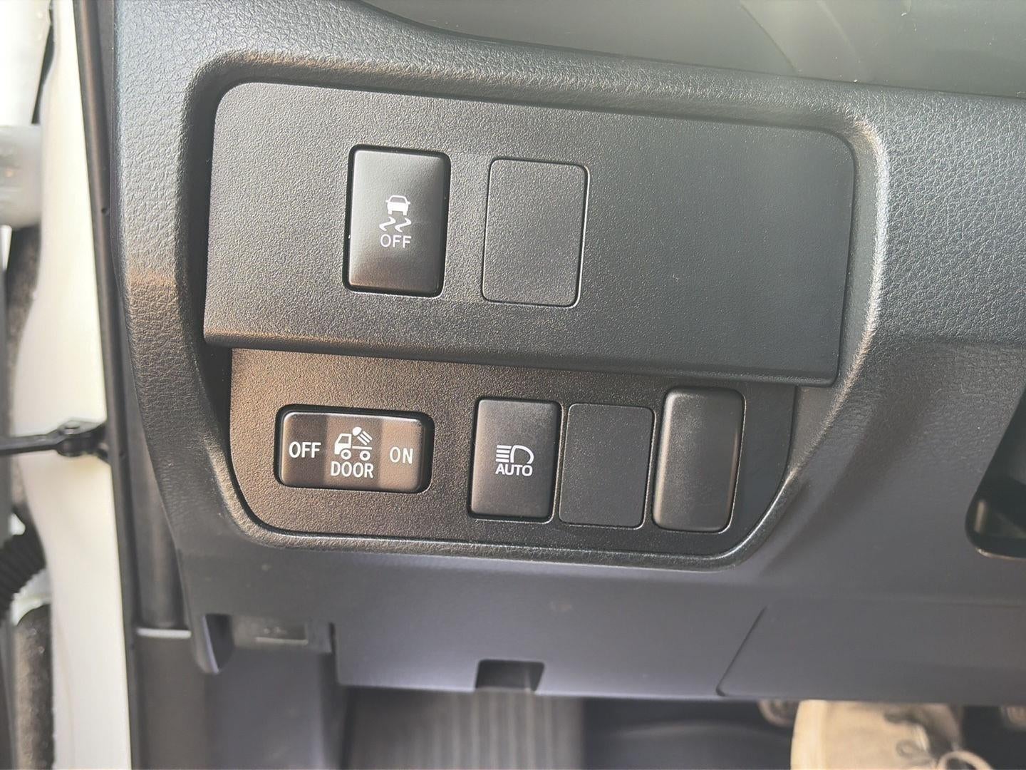 2022 Toyota Tacoma Base