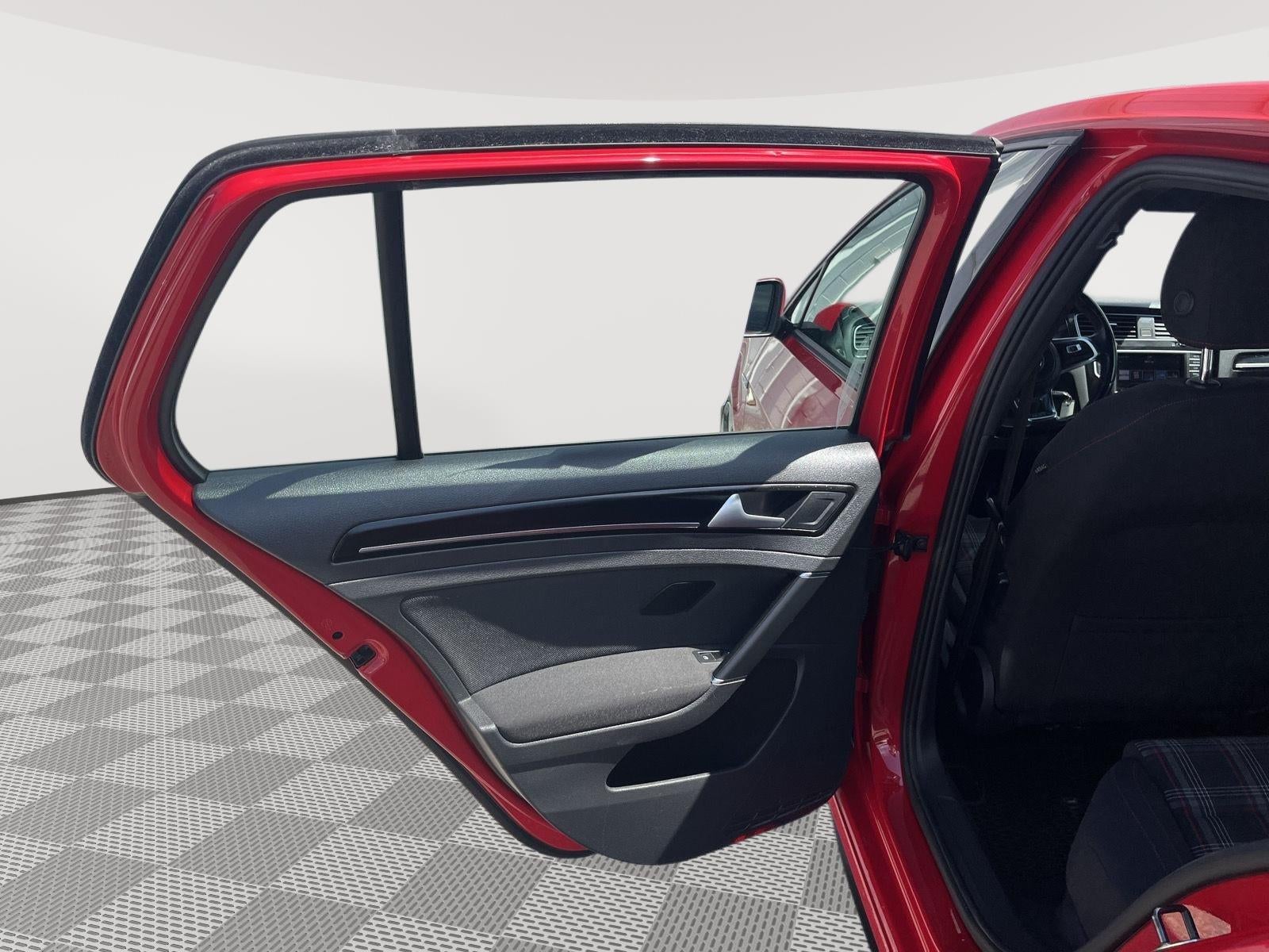 2016 Volkswagen Golf Gti S