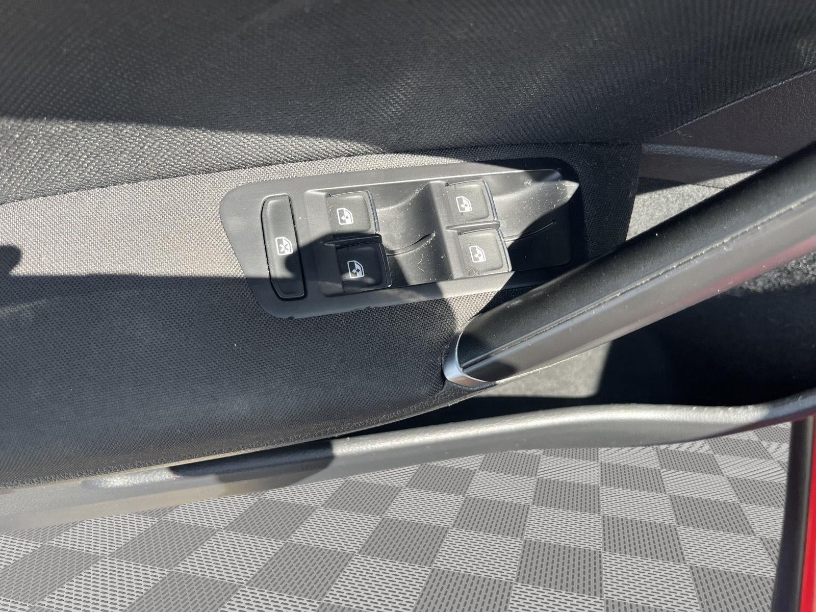 2016 Volkswagen Golf Gti S