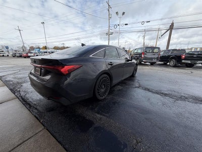 2019 Toyota Avalon Hybrid Limited