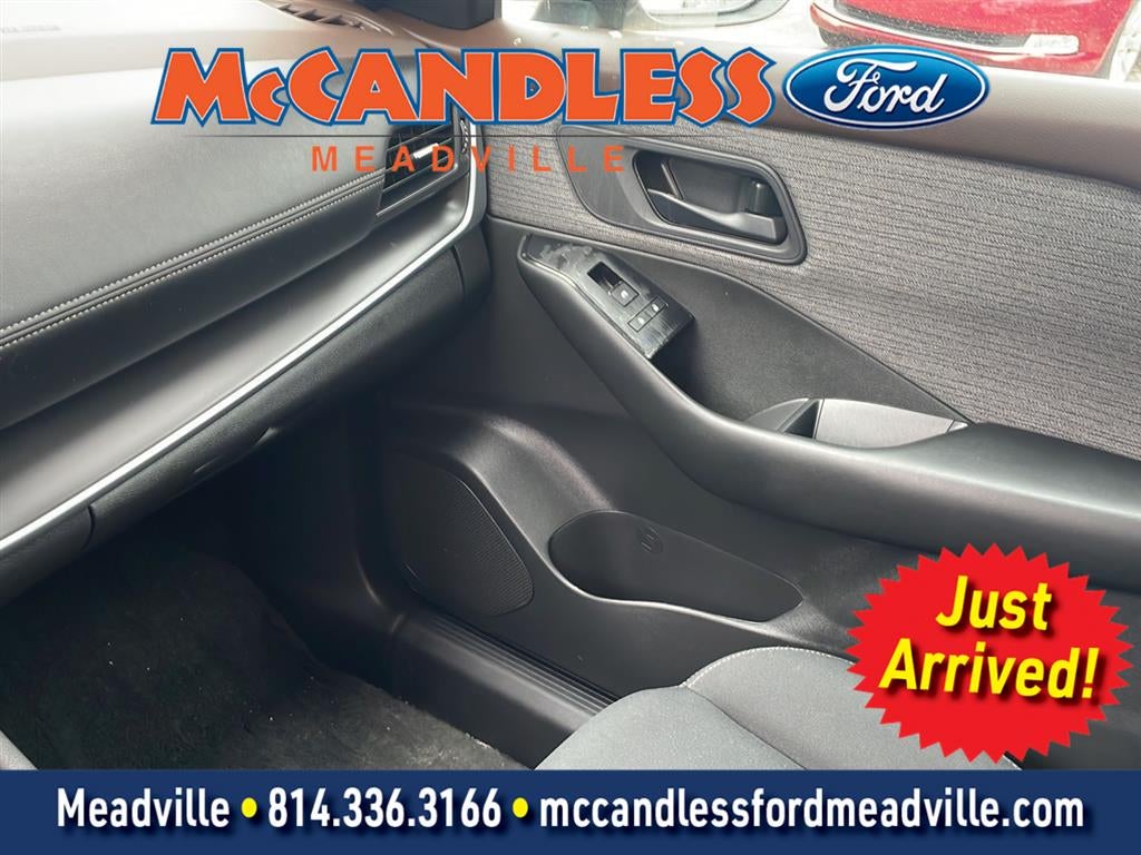 2023 Nissan ROGUE S Base