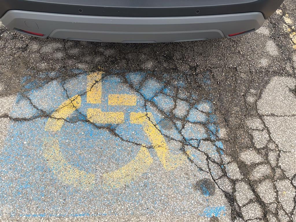 2023 Nissan ROGUE S Base