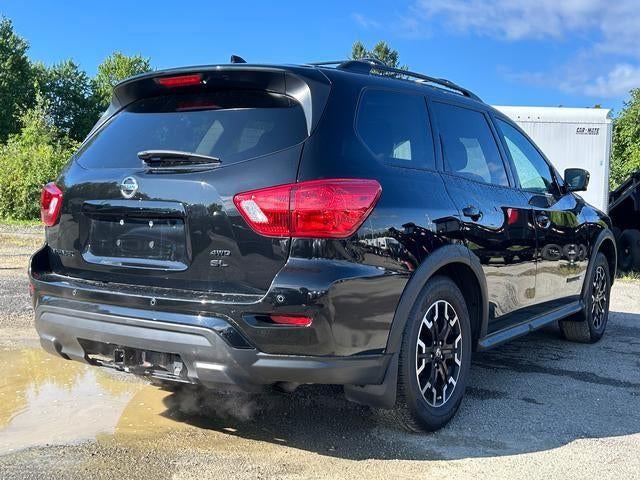 2020 Nissan Pathfinder SL