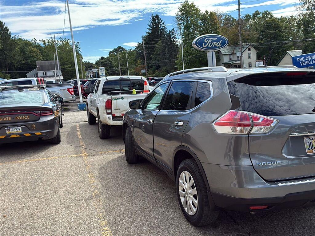 2016 Nissan Rogue S