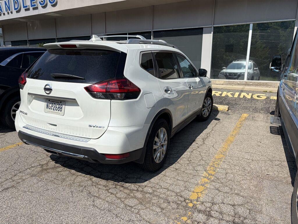 2017 Nissan Rogue SV